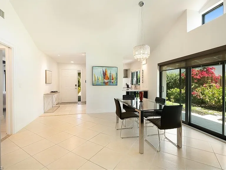 845 Reef Point Cir — Photo 4