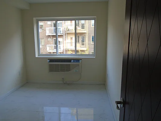 Rented by 18 REALTY | media 19