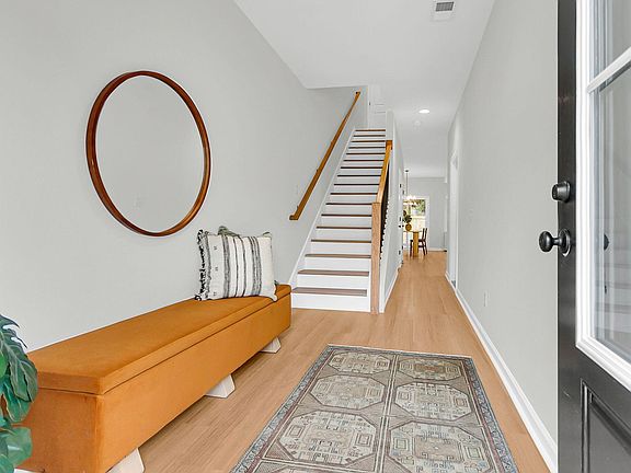 2nd image of 4849 Lecque St