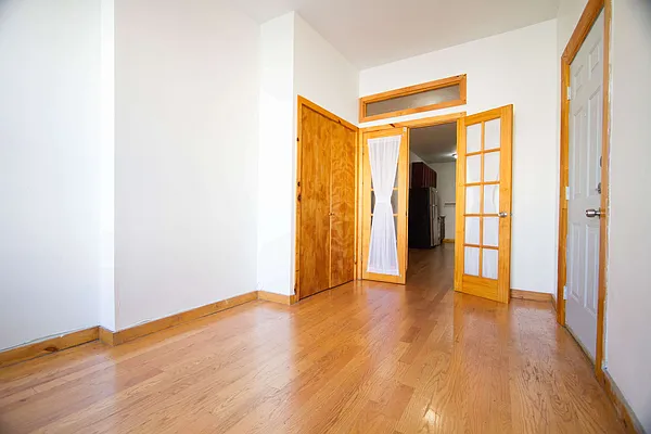 Rented by Nooklyn NYC LLC | media 67