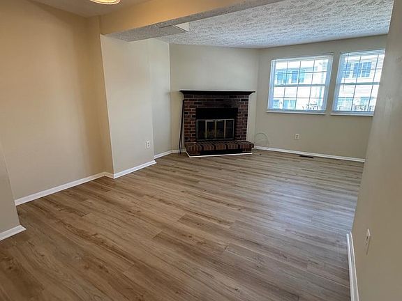4th image of 2832 New Providence Ct