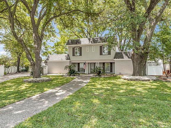 3rd image of 7283 Lakeshore Dr