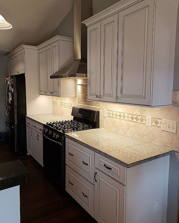2nd image of 2518 S Prescott Cir