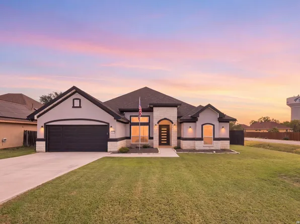 15710 Fair Ln, Selma, TX 78154