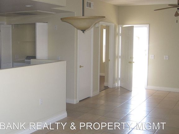 4th image of 3400 Cabana Dr Unit 1018
