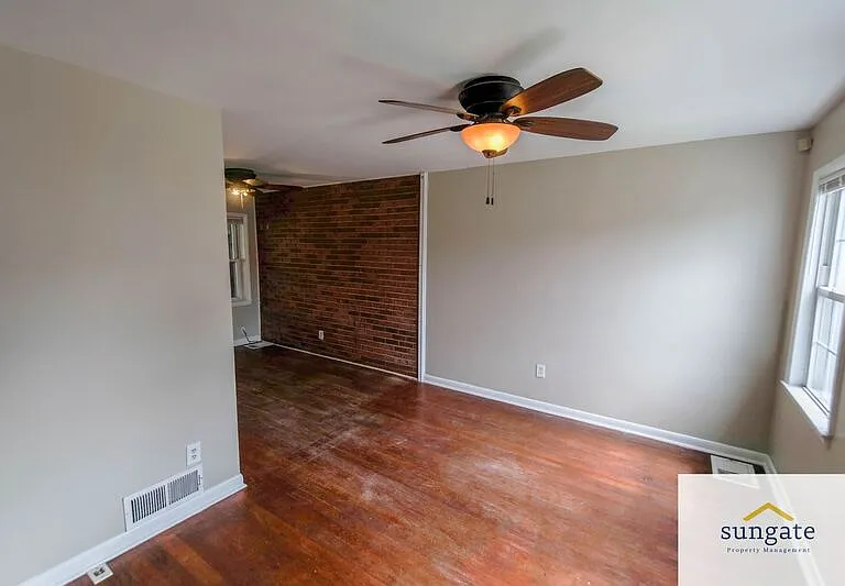 5319 Wasena Ave — Photo 1