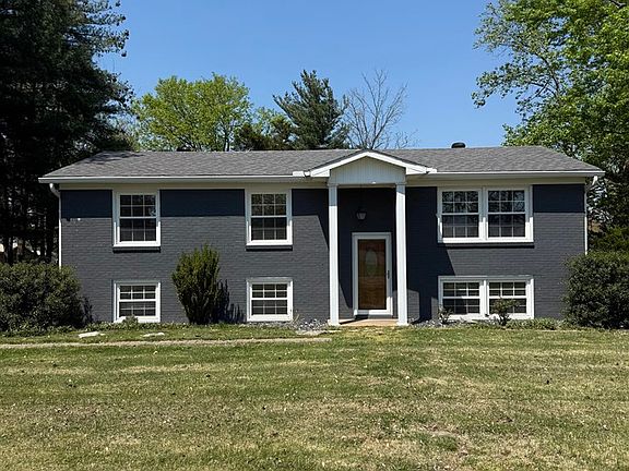 2nd image of 311 SW Circle Rd