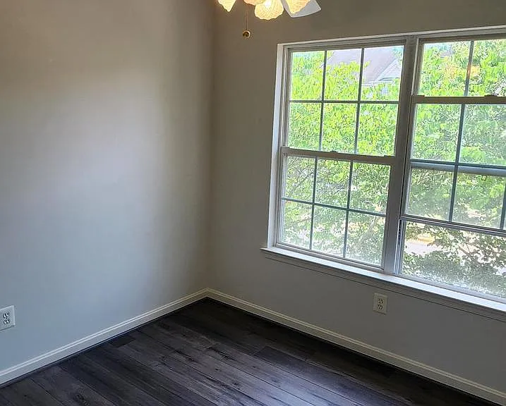 45512 Lakemont Sq — Photo 15