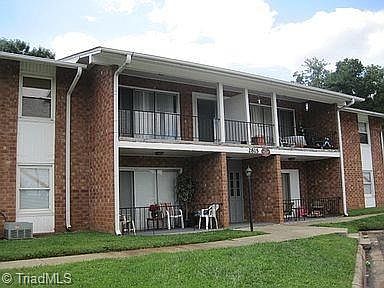 1st image of 2815 N Ohenry Blvd APT B