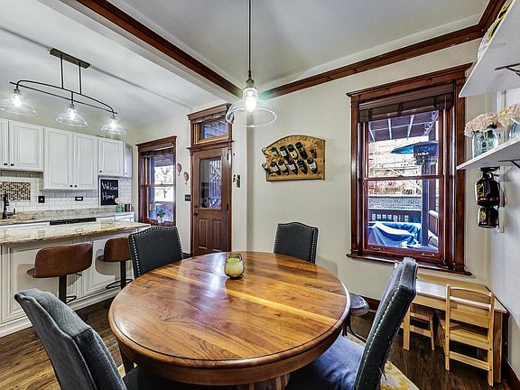 5th image of 4621 N Malden St #1S