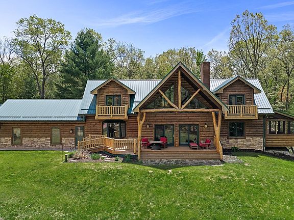 2nd image of S2025 Park Ln