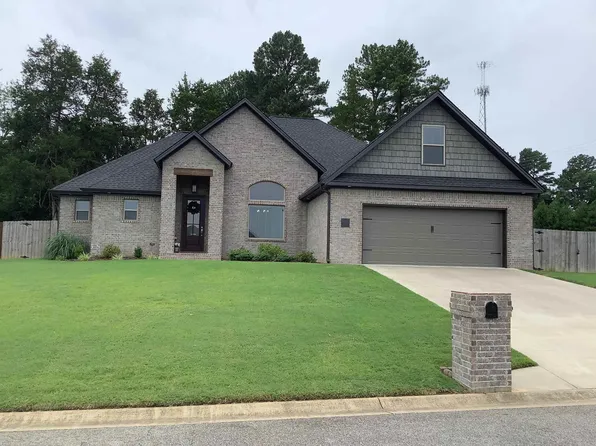 3235 Sugar Creek Dr, Searcy, AR 72143