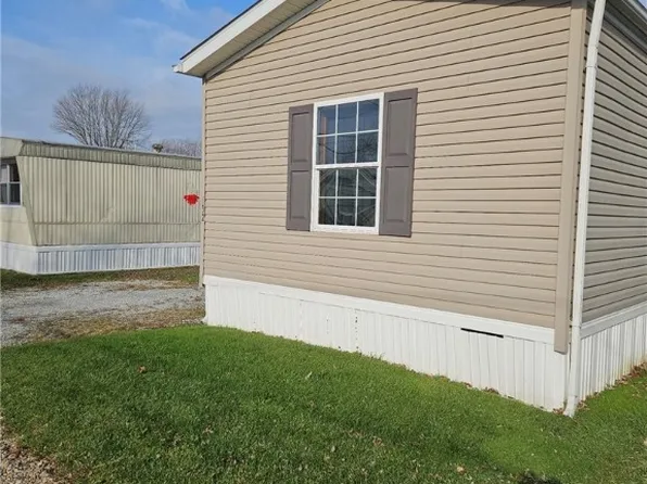 132 Marilyn Dr, Madison, OH 44057