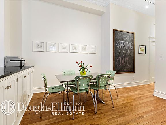 5th image of 125 E 12th St APT 3G
