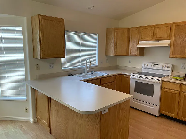 6435 S Wakefield Way — Photo 4