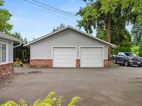 2nd image of 20218 42a Ave