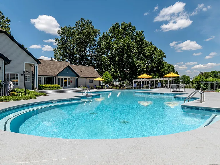 Summerlake Apartments — Photo 97