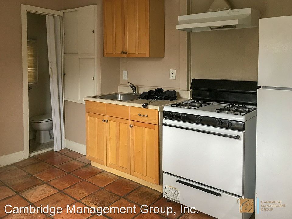 2nd image of 233 20th St #233