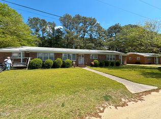 125 Heath St, Clinton, NC 28328