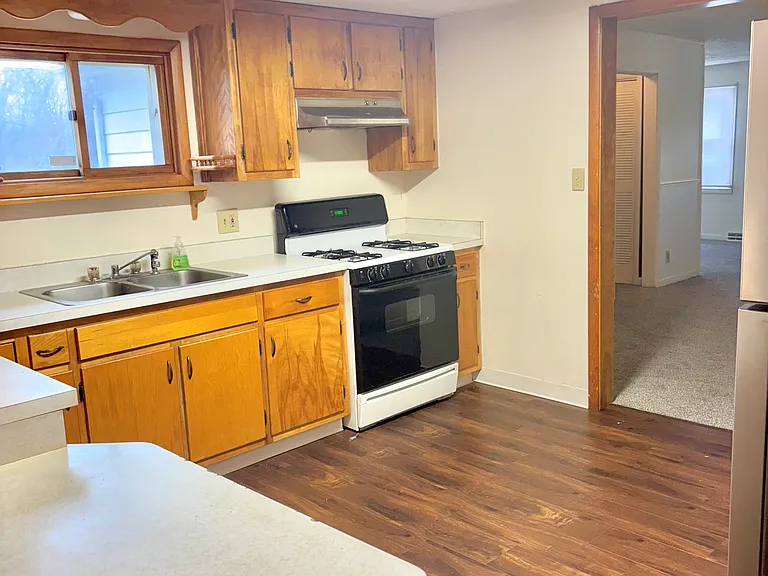 926 W Catalpa Dr — Photo 7