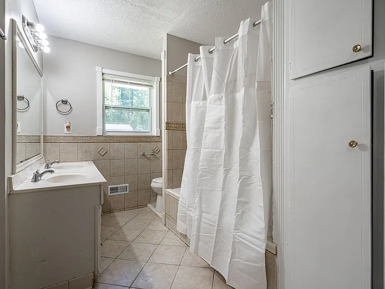 Duffield Dr NW — Photo 3