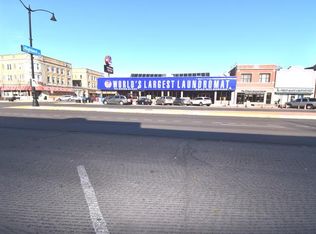 6239 Cermak Rd, Berwyn, IL 60402