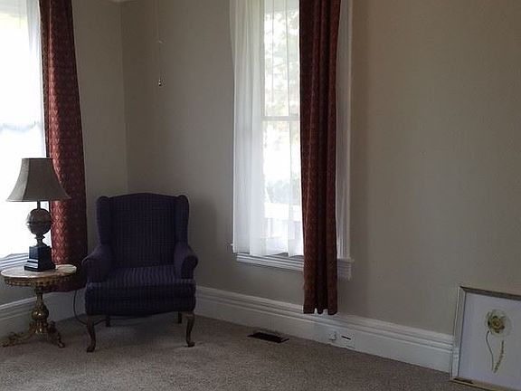 5th image of 6320 Yakima Ave