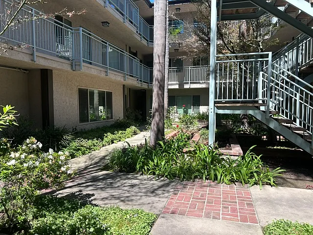 220 Saint Francis St — Photo 10