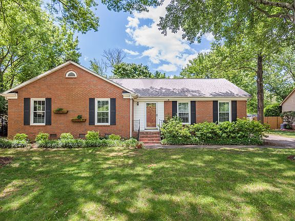 3rd image of 8615 Nightingale Ln