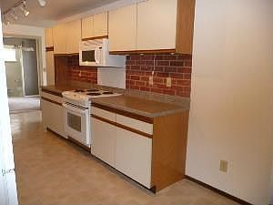 3rd image of 736 NW Firglade Dr