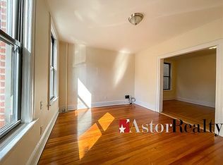 21-39 32nd St #2, Astoria, NY 11105
