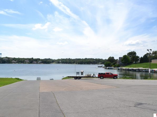9714 Rock Creek Rd, Plattsmouth, NE 68048