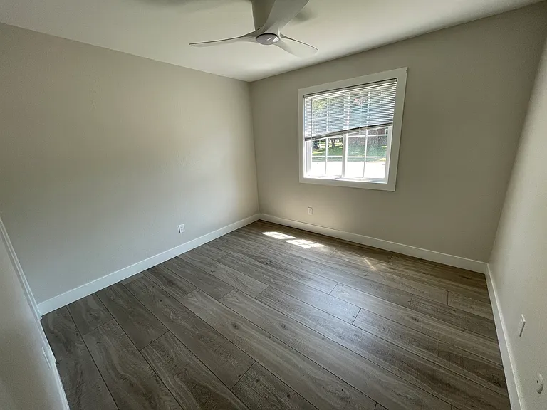 3250 Oneal Cir #G12 — Photo 7