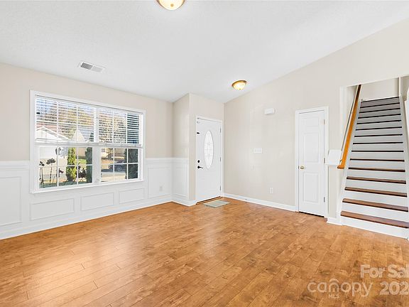 4th image of 4407 Wills Way
