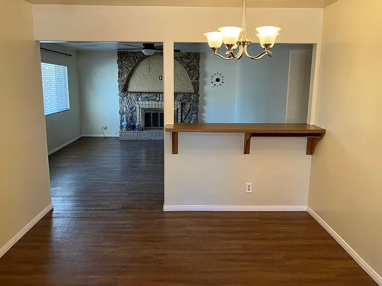 716 W Graaf Ave — Photo 11