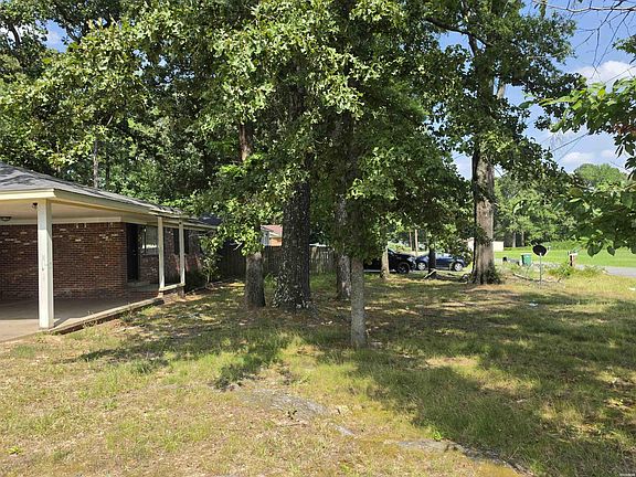 4th image of 4424 Bruno Rd