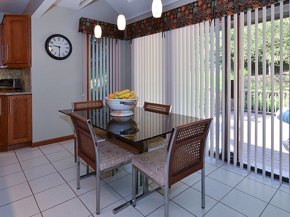 5th image of 103 Ashford Ct