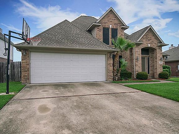 2nd image of 1005 Park Green Dr