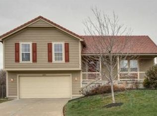 16911 Agnes St, Gardner, KS 66030