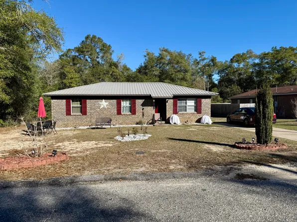 327 Vann Ave, Defuniak Springs, FL 32433