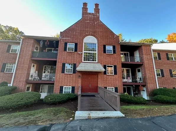 1 Louisburg Sq APT 11, Nashua, NH 03060