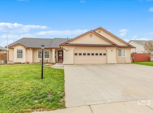 2805 E Umatilla Dr, Nampa, ID 83686
