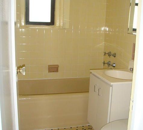 3rd image of 17290 Highland Ave APT 1E