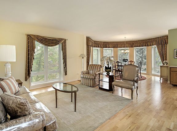 3rd image of 787 Graceland Ave #306
