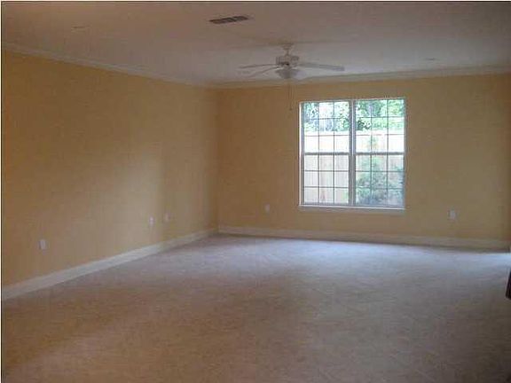 2nd image of 139 Sibert Ave Unit B6