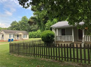 4906-4908 Kitty Hawk Rd, Greensboro, NC 27407