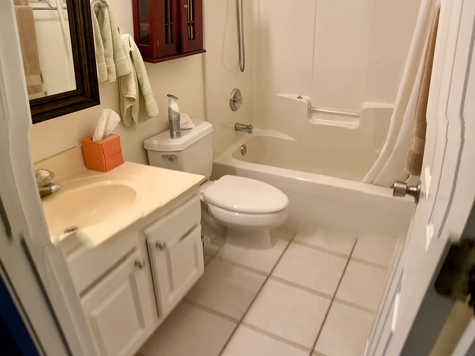 3 bed, 1350 sqft, $800 — Photo 4