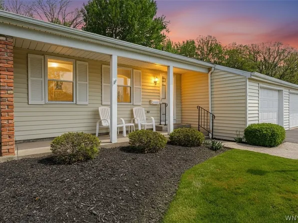 7 The Cmn, Lockport, NY 14094