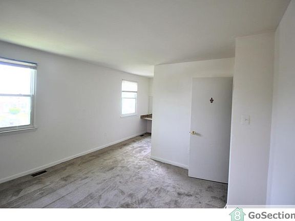 5th image of 608 Glynock Pl