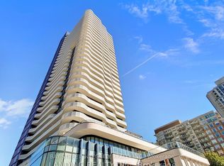15 Holmes Ave #3002, Toronto, ON M2N 4L8